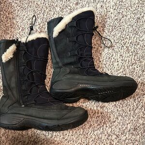 Merrell Women's Winter Boots size 6